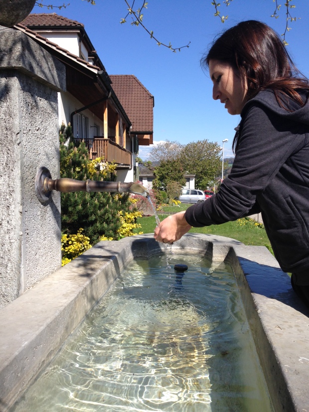Another great thing about Switzerland... all the public fountains with drinking water straight from the Alps.