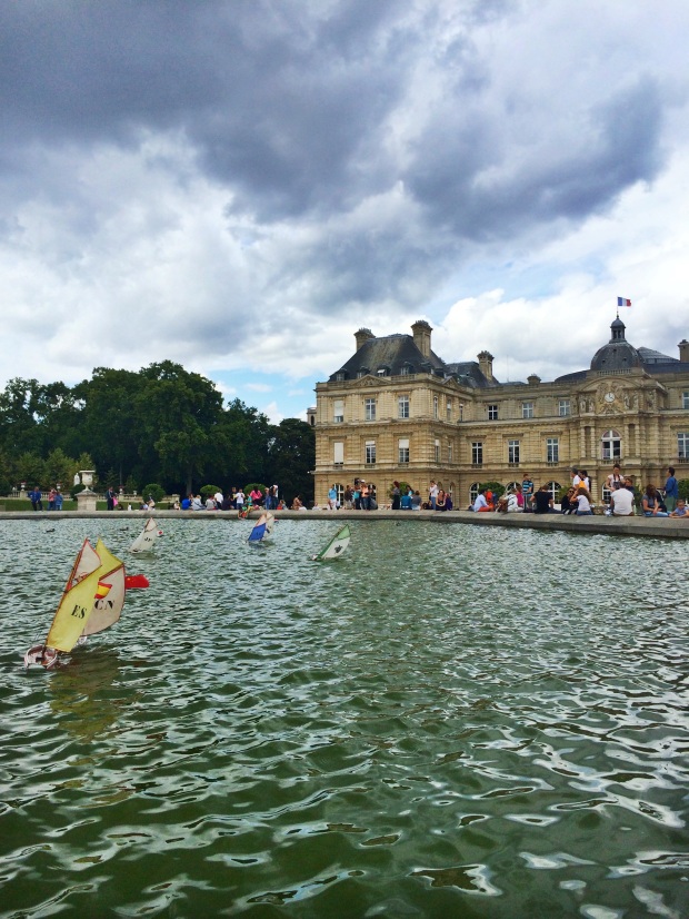 Right before it started raining at Jardin du Luxembourg. 